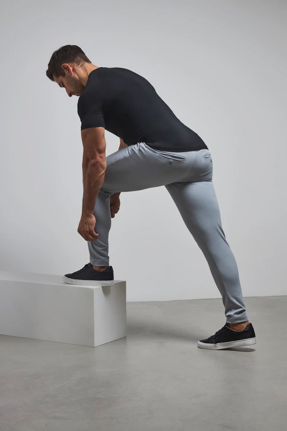 365 Trousers in Grey - Image 6