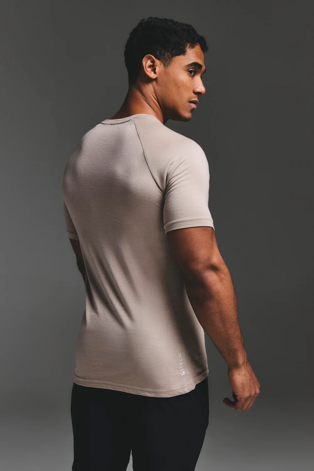 Essential Training Top in Sand - Image 5