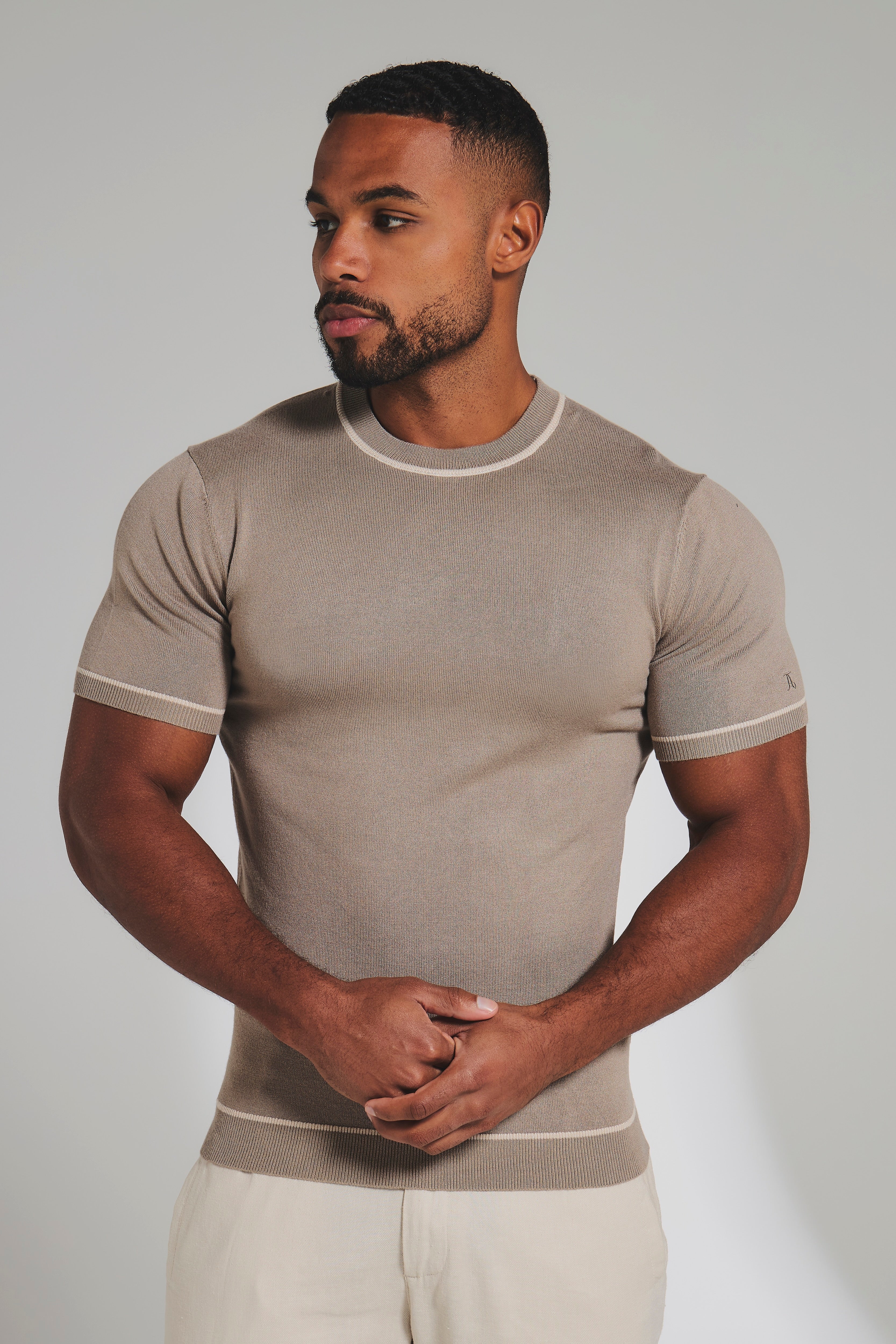 Contrast Tipped Knitted T-Shirt in Taupe and Light Stone - Image 5