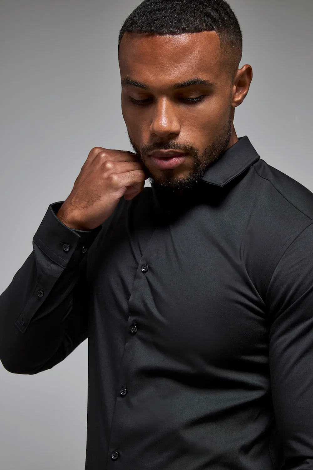 Muscle Fit Dress Shirt in Black - Image 6