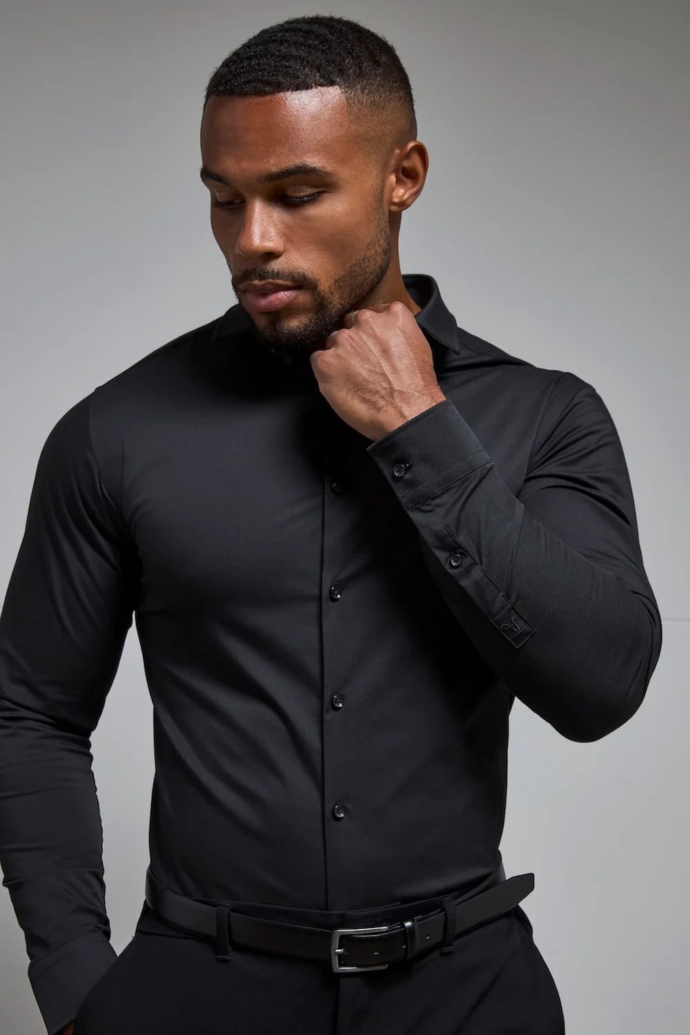 Muscle Fit Dress Shirt in Black - Image 7