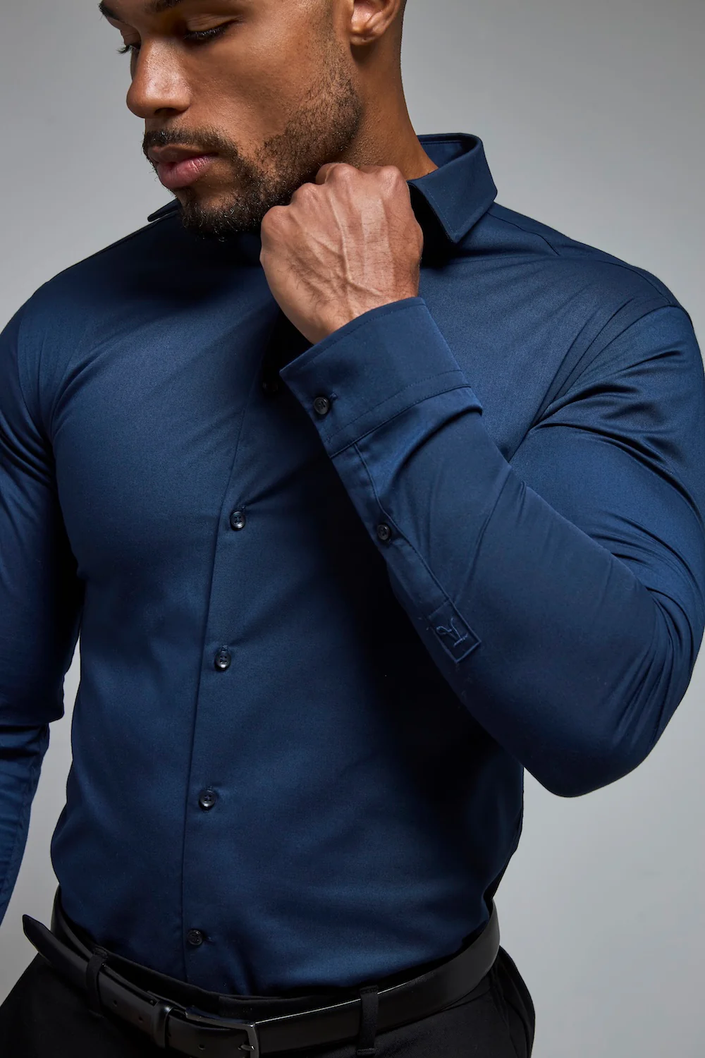 Muscle Fit Dress Shirt in Navy Blue - Image 6