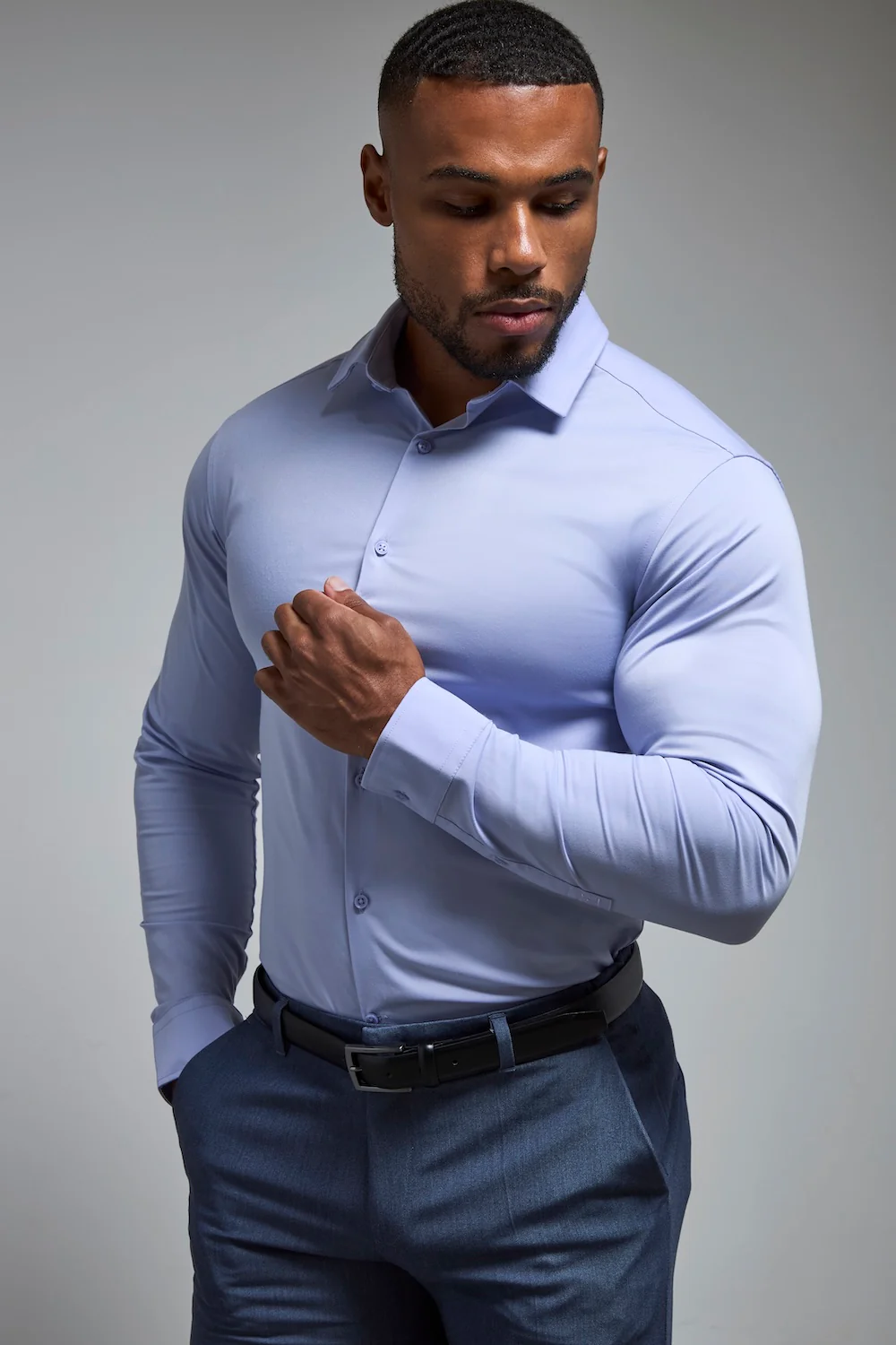Muscle Fit Dress Shirt in Lilac - Image 5