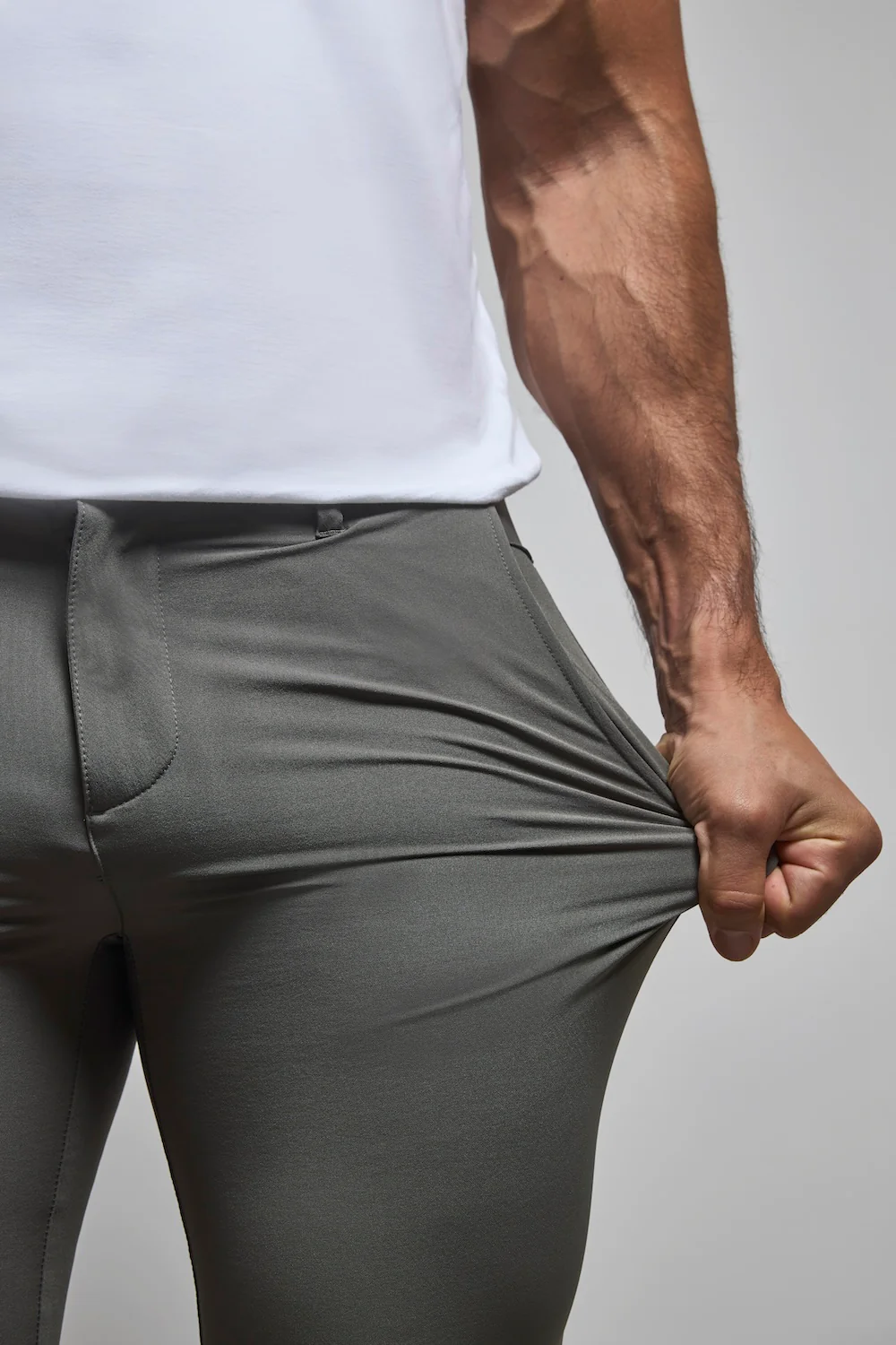 Everyday Tech Trousers in Olive - Image 8