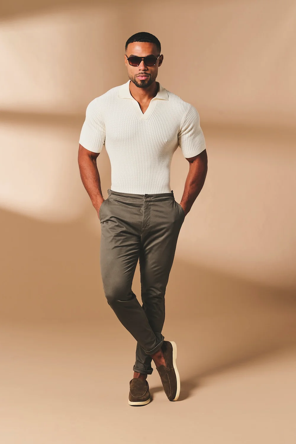 Fine Cable Knitted Open Collar Polo Shirt in Ecru - Image 4