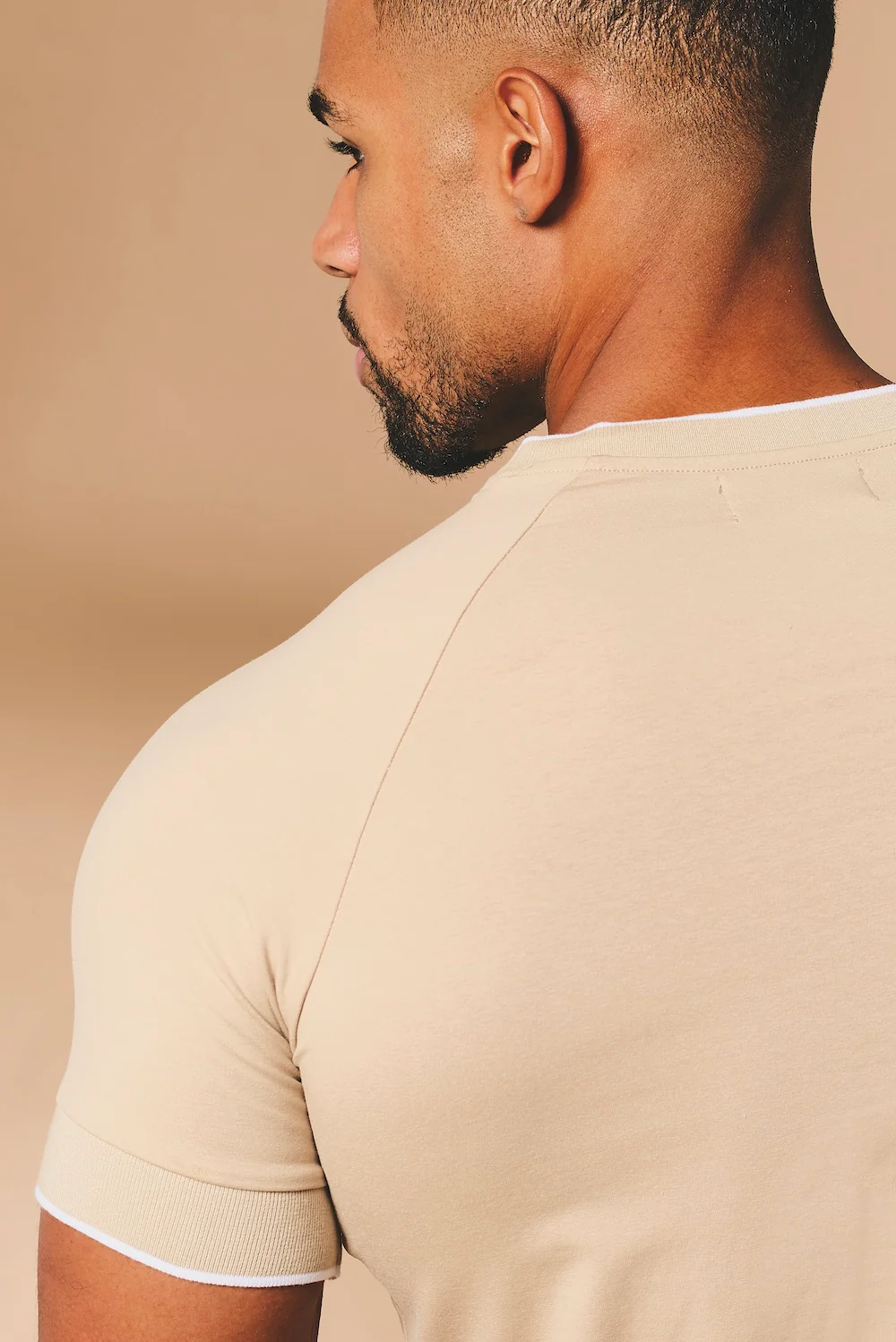 Fine Tipped T-Shirt in Stone and White - Image 5