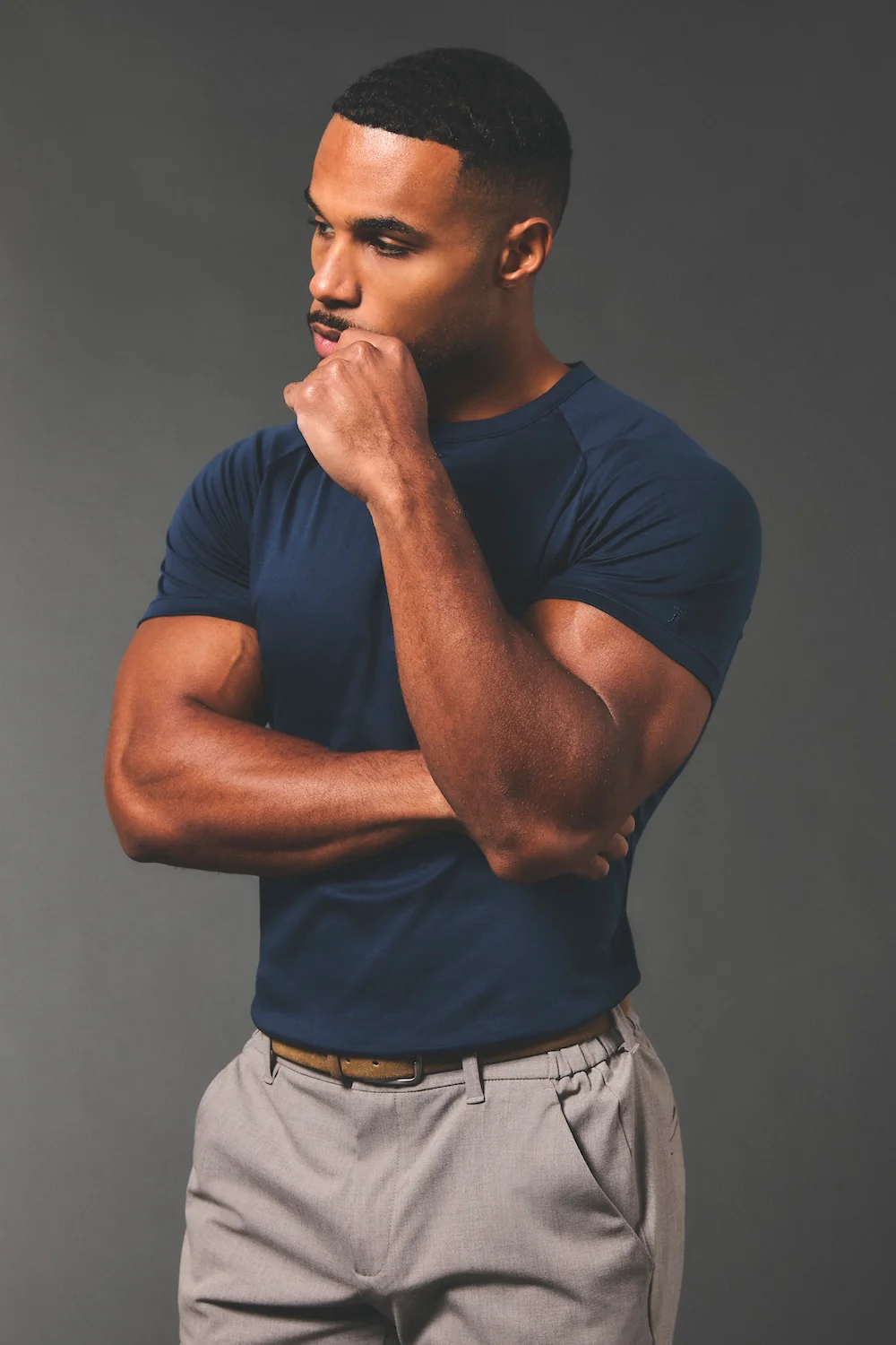 Mercerised Cotton T-Shirt in Navy - Image 5