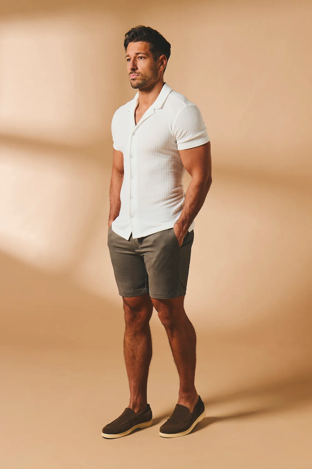 Muscle Fit Stretch Chino Shorts in Mocha - Image 3