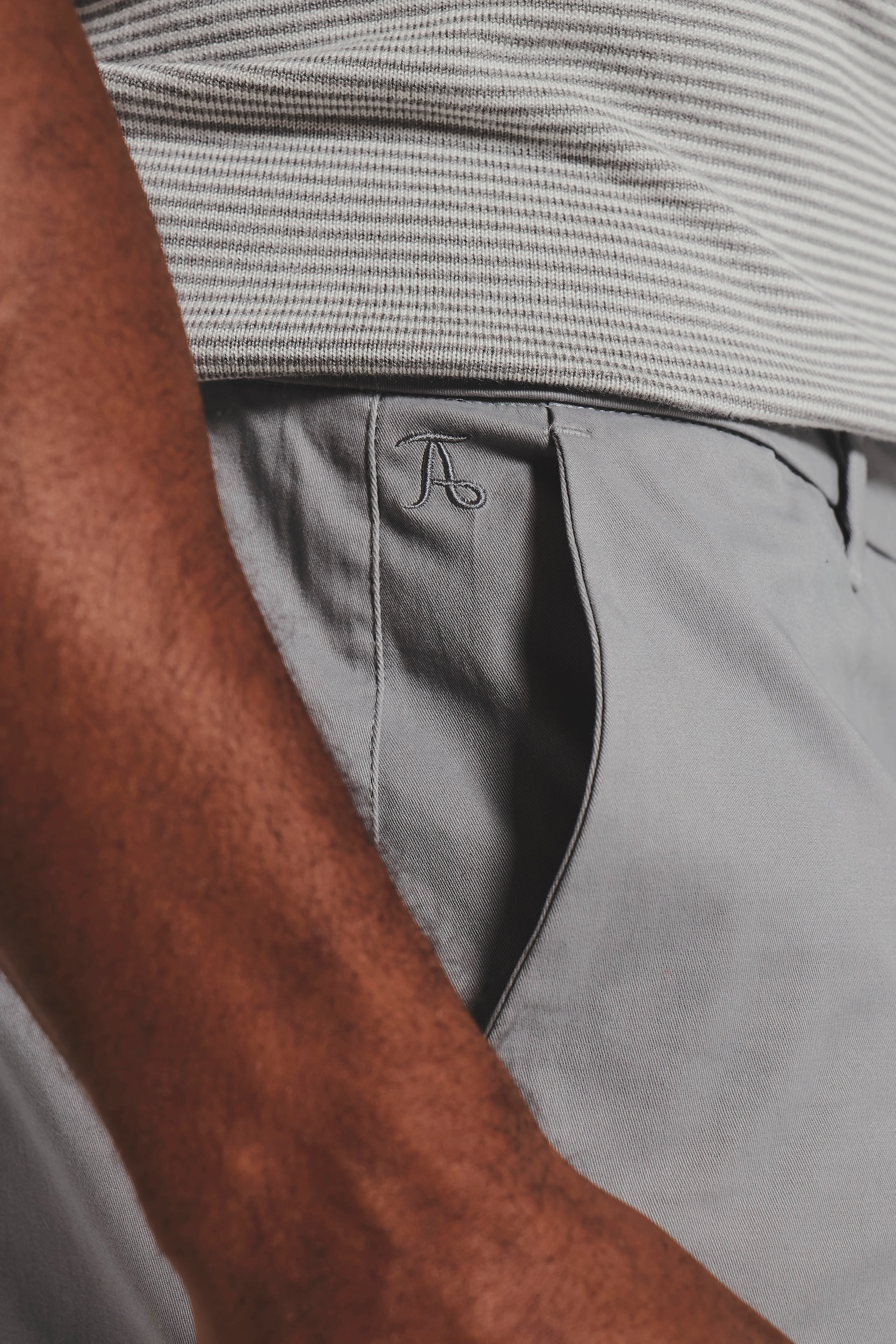 Muscle Fit Cotton Stretch Chino Trouser in Pale Grey - Image 5