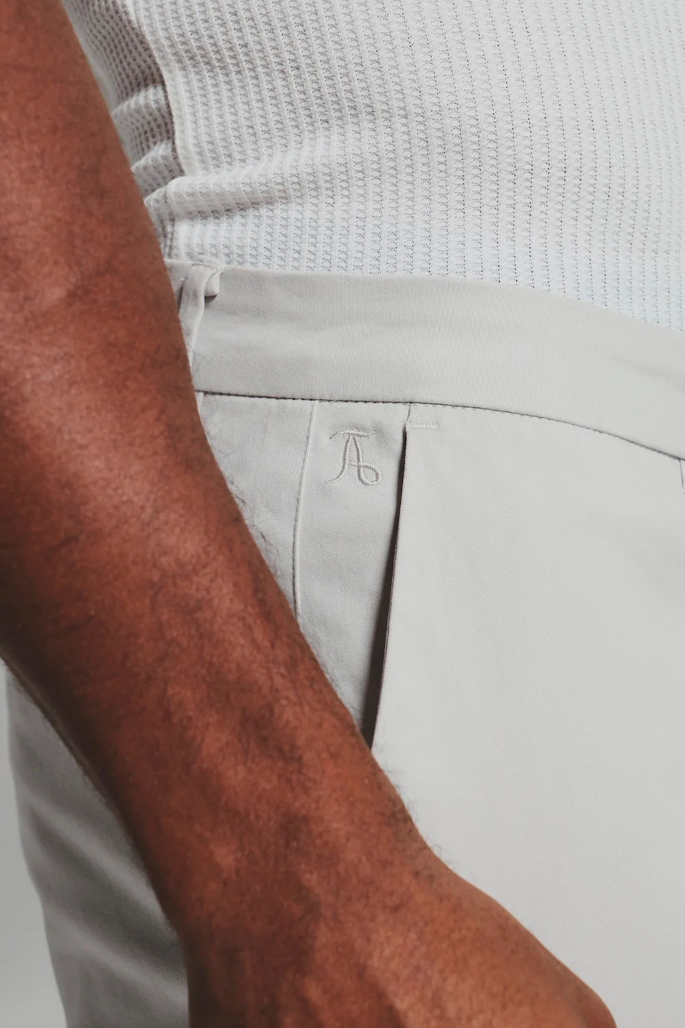 Muscle Fit Cotton Stretch Chino Trouser in Dove Grey - Image 4