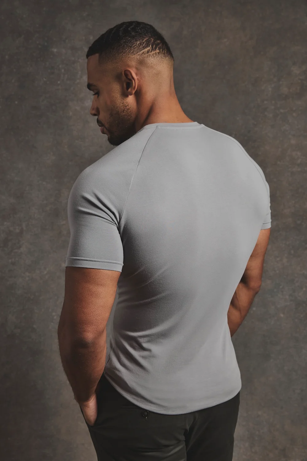 Muscle Fit T-Shirt in Grey - Image 6