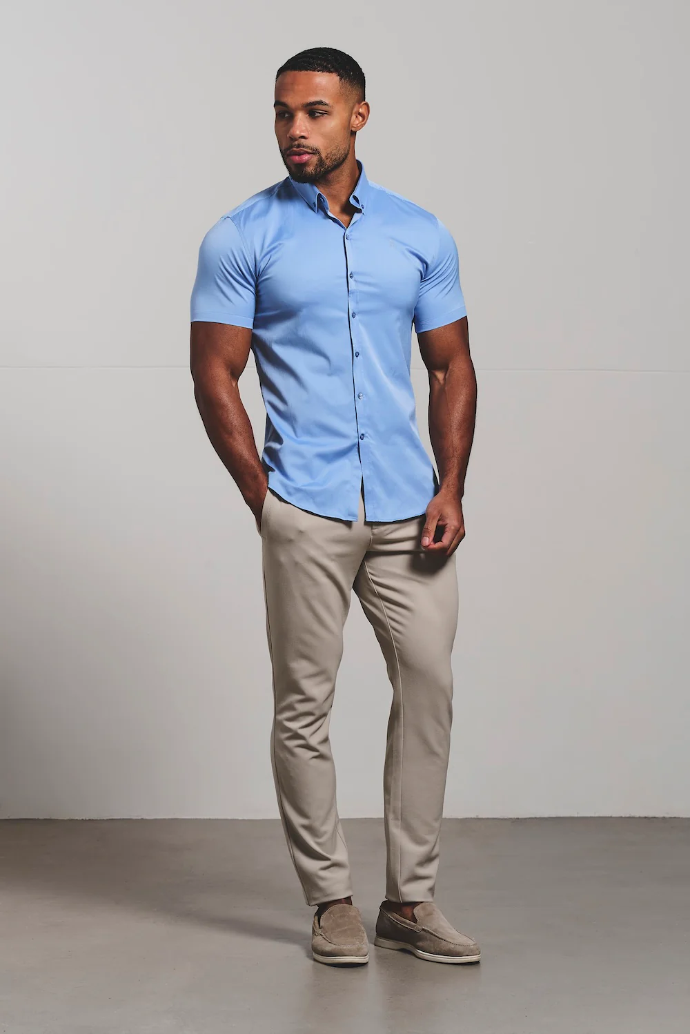 Muscle Fit Short Sleeve Signature Shirt in Mid Blue - Image 3