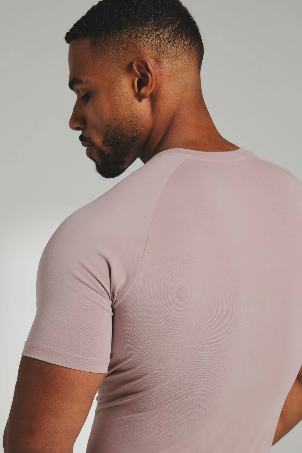 Muscle Fit T-Shirt in Mauve Pink - Image 7