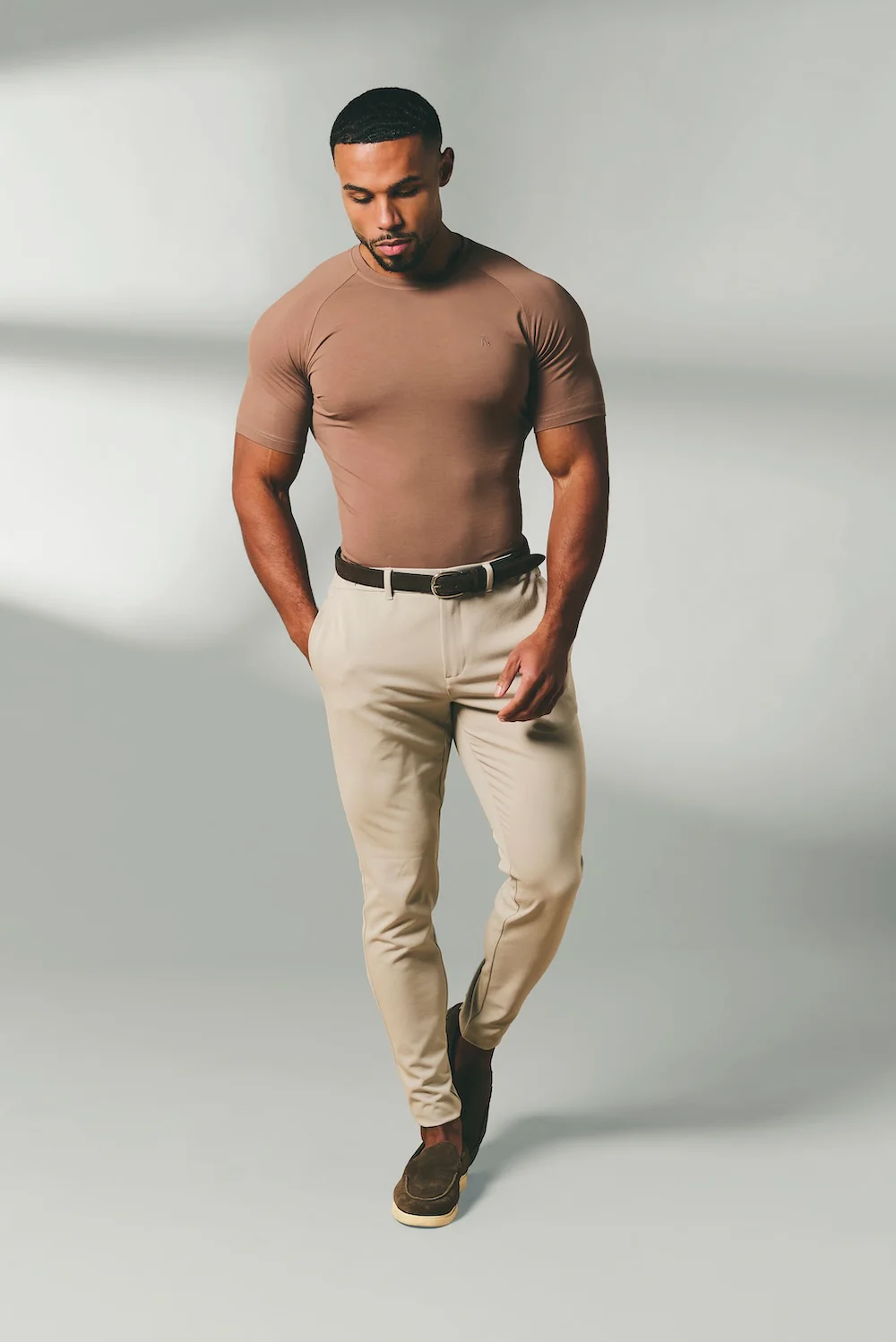 Muscle Fit T-Shirt in Soft Walnut - Image 5
