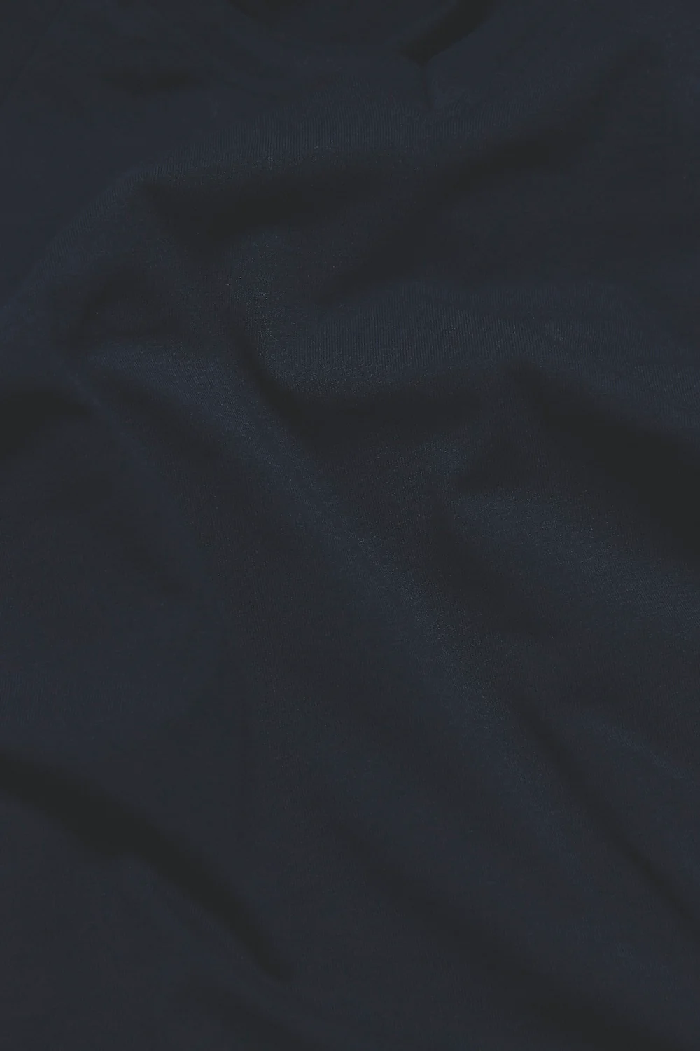 Muscle Fit V-Neck in Navy - Image 6