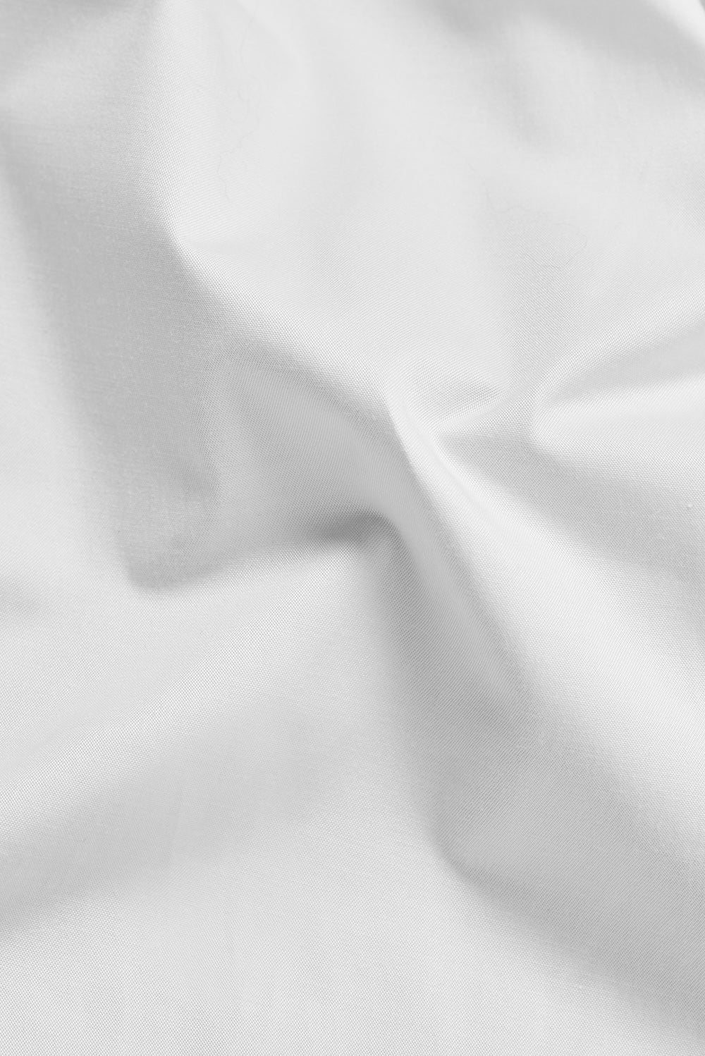 Muscle Fit Short Sleeve Signature Shirt in White - Image 7