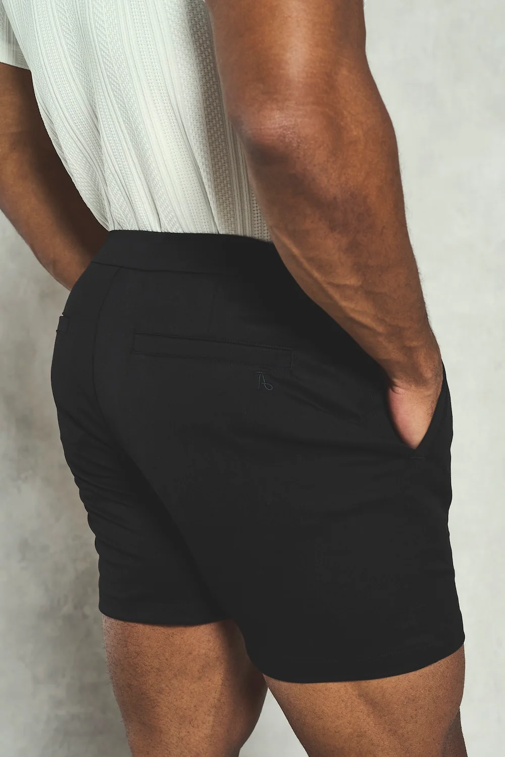 Smart Shorts in Black - Image 6