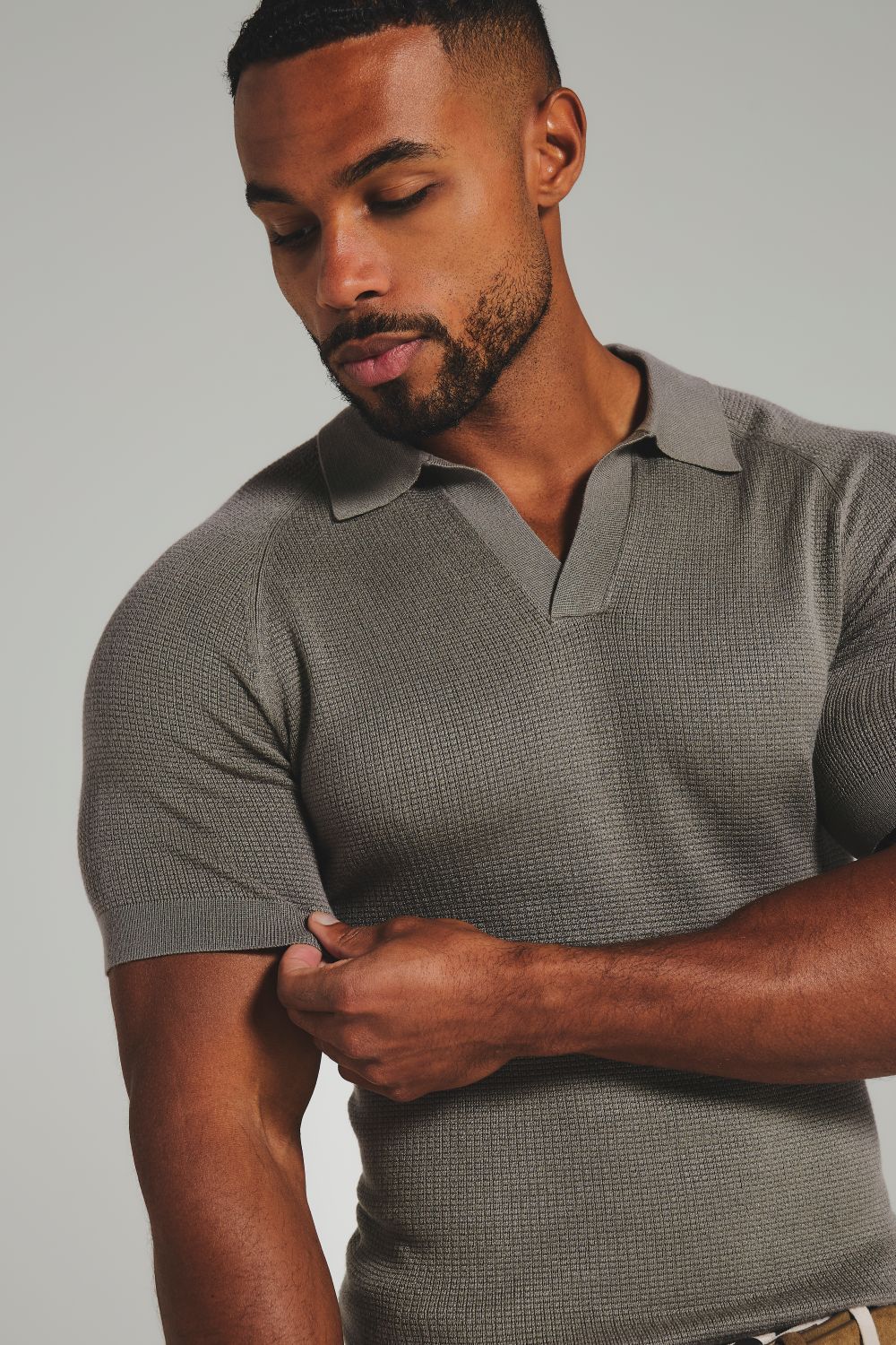 Square Textured Knitted Open Collar Polo Shirt in Sage - Image 5