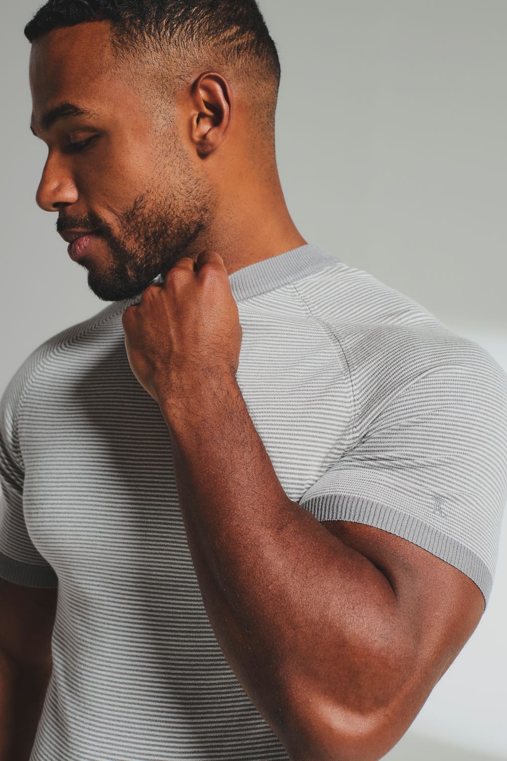 Stripe Knitted T-Shirt in Grey and Off-White - Image 3