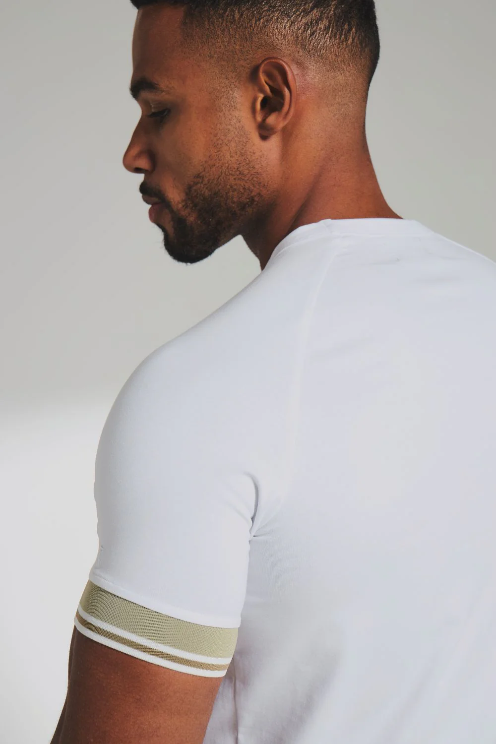 Tipped T-Shirt in White and Stone/White - Image 6