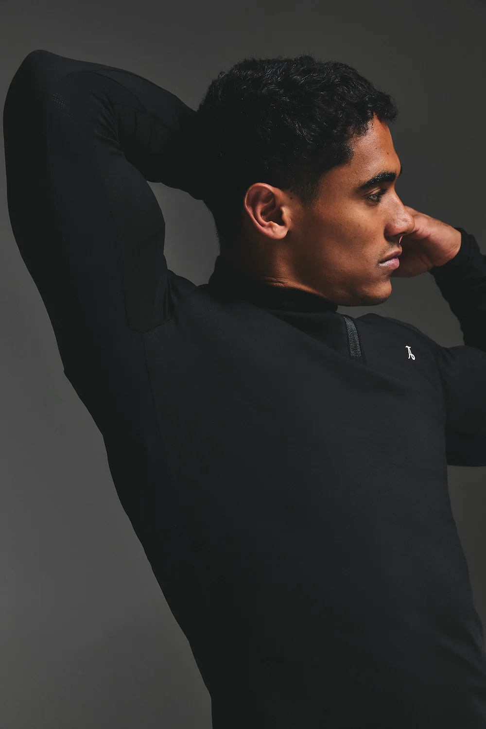 Training Quarter Zip in Black
